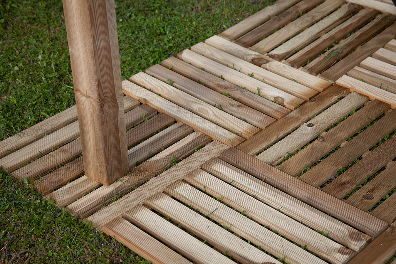 PAVIMENTAZIONI IN LEGNO