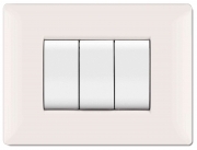 1,0 PZ Di PLACCA LIFE Q MOD.LIVING PLAS.BIANCO       4P