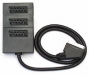 1 PZ Di PRESA MULTIPLA SCART A 3 USCITE