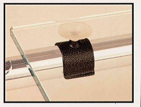 6,0 BL Di BL SUPPORTI CON VENTOSA PER TUBO NERO 4 PZ