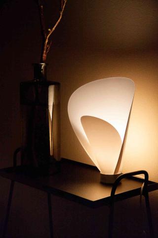 1,0 PZ Di PHILIPS LAMPADA DA TAVOLO MOD.PINE