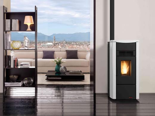 1,0 PZ Di STUFA PELLET 9,2 KW GIUSY PLUS EVO2.0 CANALIZ. BIA