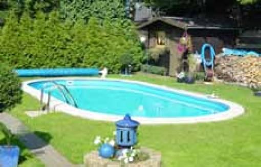 PISCINA INTERRATA OVALE MT. 8X4,16X1,50H PANNELLI ACCIAIO COMPLETA DI ACCESSORI