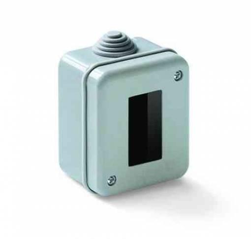 1,0 PZ Di CASSETTA DA PARETE LIFE X INT. 1P IP40