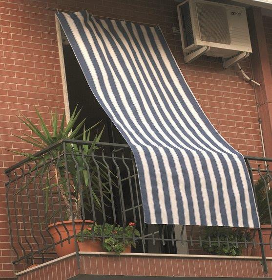 1 PZ Di *TENDA DA SOLE MOD.'SUN' CM.140X240 BLU/RIG.