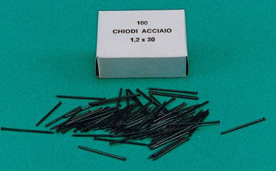 100,0 CF Di CHIODINI GRUPPINI ACCIAIO 7X25 MM SCATOLA 100 PZ