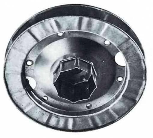 1,0 PZ Di PULEGGIA C/CALOTTA ACC D 220 MM PER RULLO OTTAG