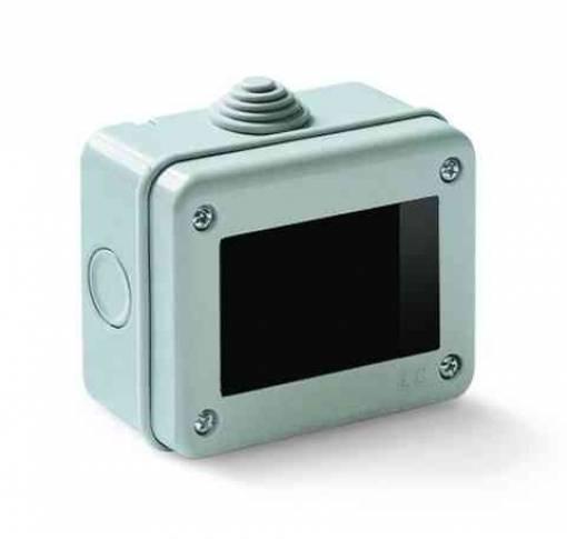 1,0 PZ Di CASSETTA DA PARETE LIFE X INT. 3P IP40
